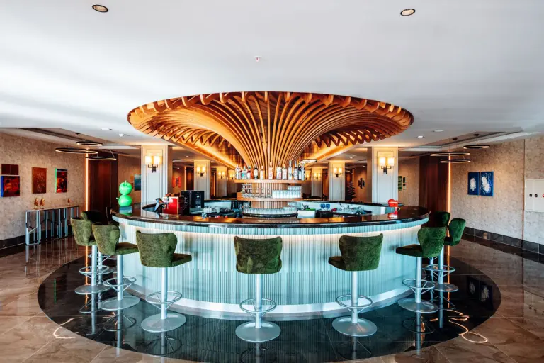 Restoran &amp; Bar