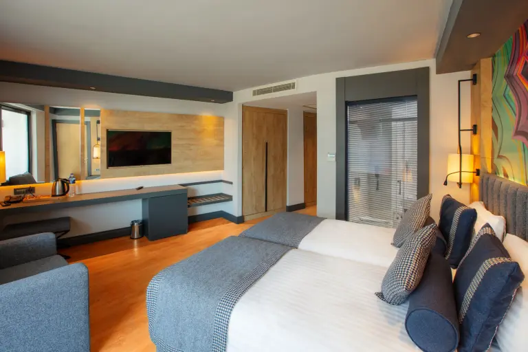 Senior Sea View Room